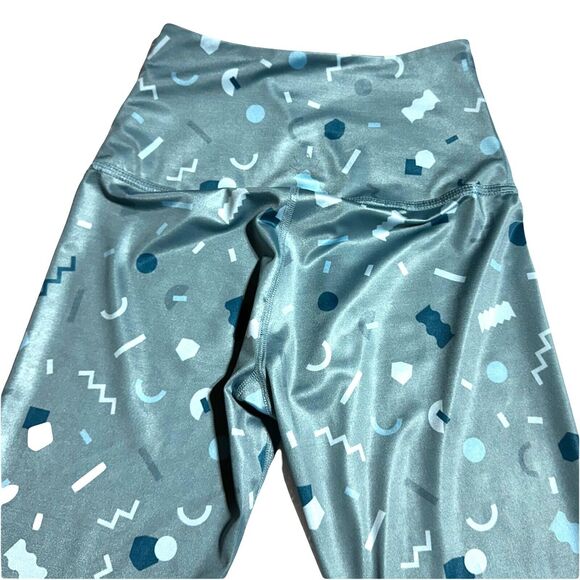 Beyond Yoga Poketo High Waisted Leggings Light Blue Lux Geometric Print Size XS - Picture 11 of 11